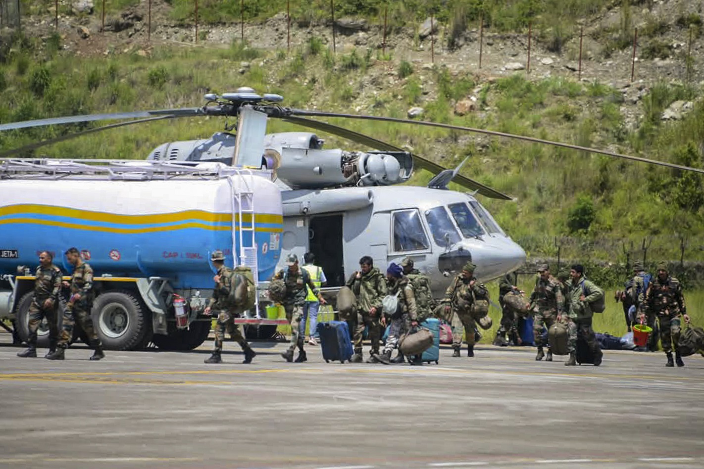 76 army personnel airlifted from landslide-hit Chaten in north Sikkim